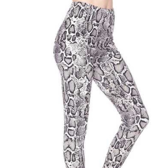 NWT New Mix Snakeskin Print Leggings Womens Size OS (4-12) - Picture 3 of 5